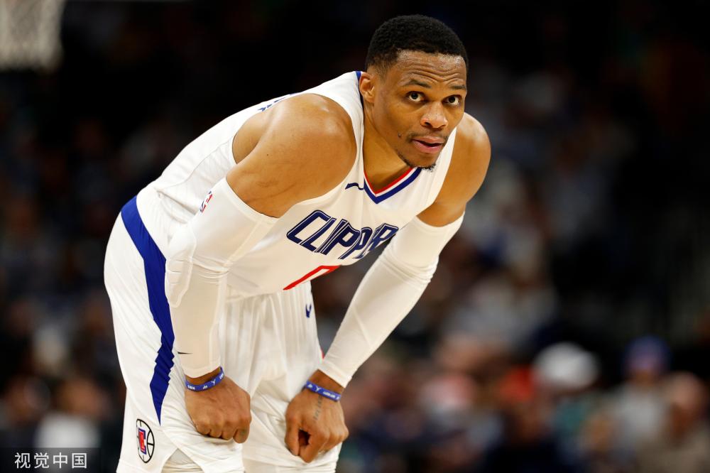 方向上作出 方向上作出