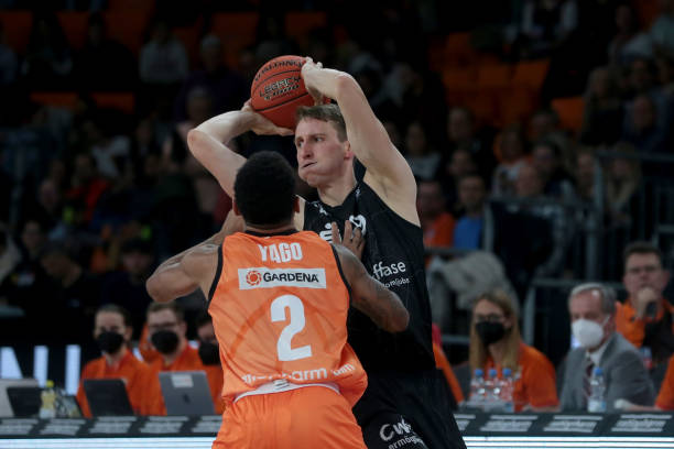 关键比赛中 关键比赛中