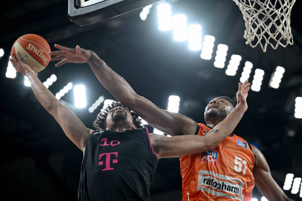 不仅涉及球 不仅涉及球